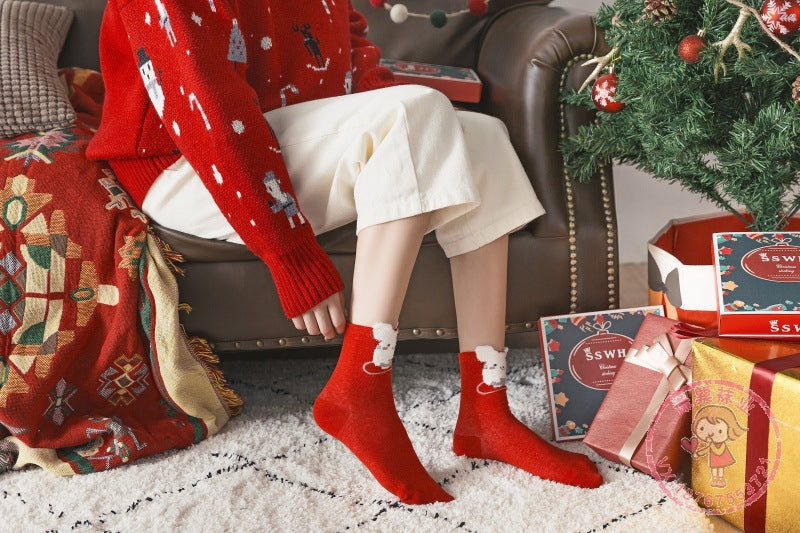 Festive 4-Pair Christmas Socks for Women – Cozy Holiday Gifts, High-Quality Cotton Blend,Stay Warm in Style!